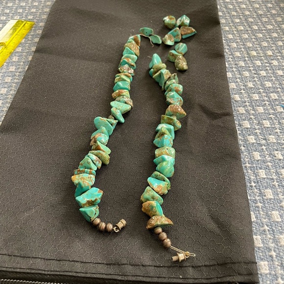 Turquoise and sterling necklace - Picture 4 of 5